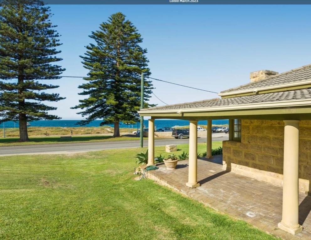 Ardgreian, Safety Bay