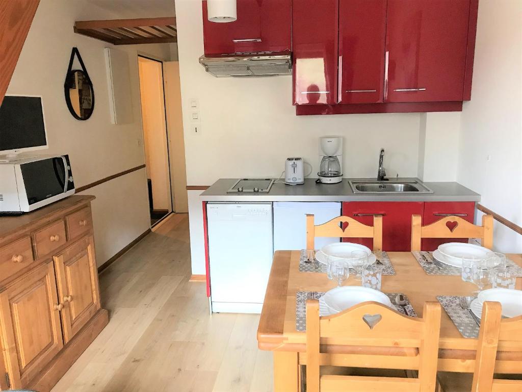 Le Lion dor 2- appartement- 4pers - centre statio - 2