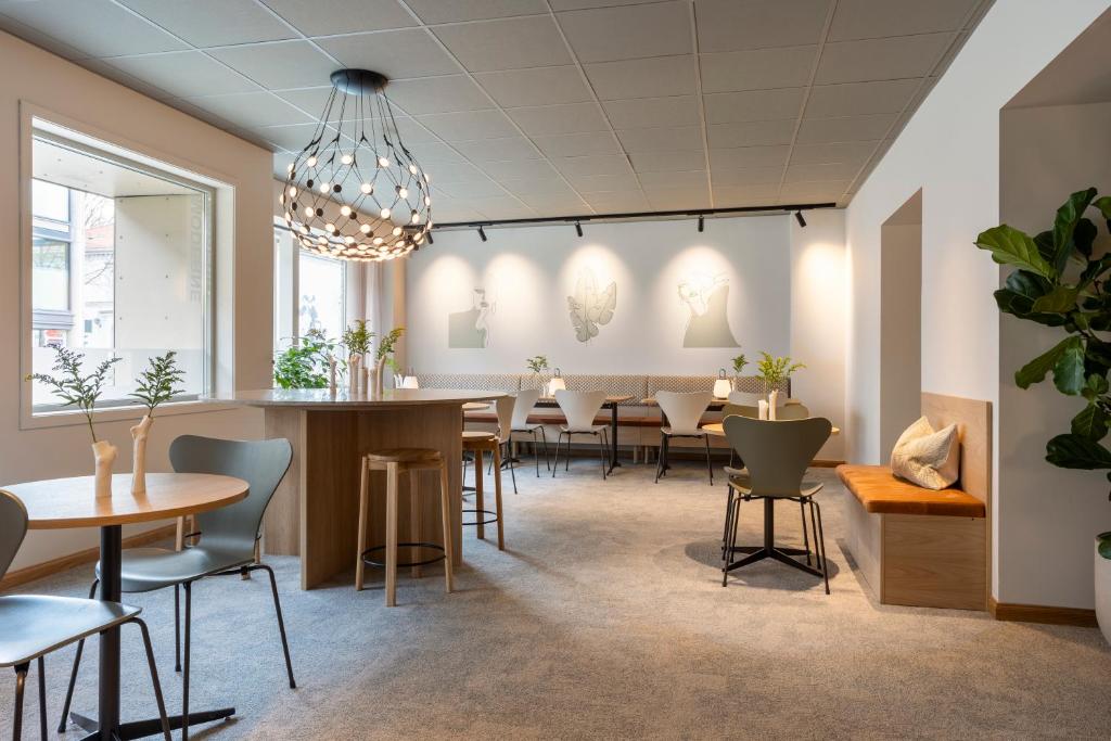 フロント・ロビー