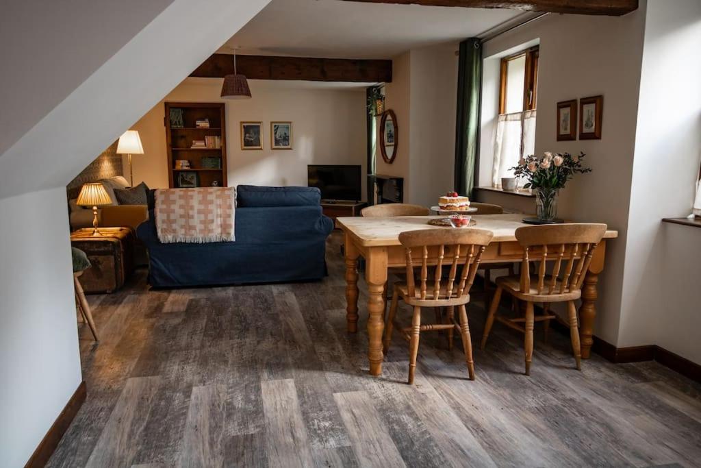Fern Cottage at Hewish Mill, Barnstaple photo 8