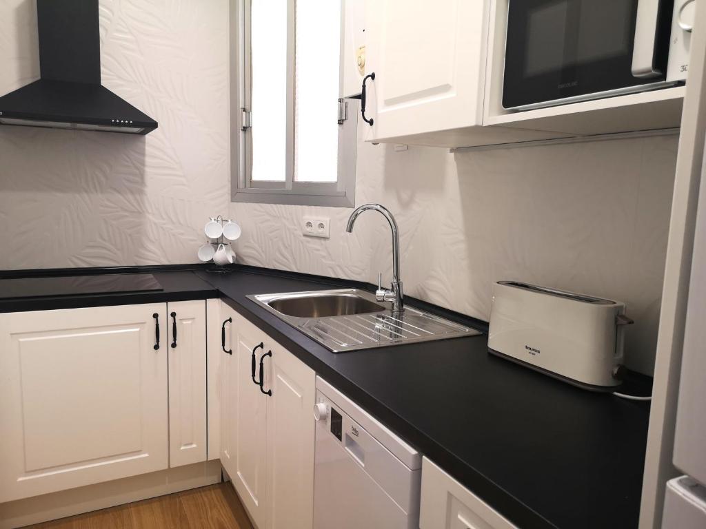 ApartEasy - Atic Sants - 5