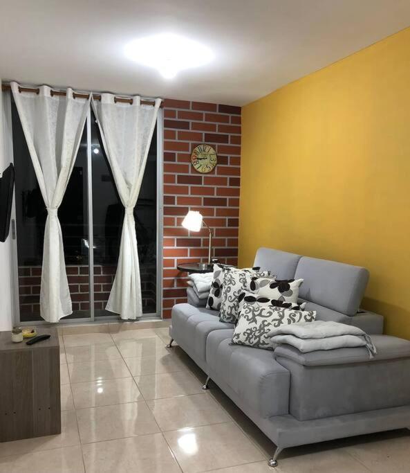 Hermoso Apartamento en la mejor zona de la ciudad - 4