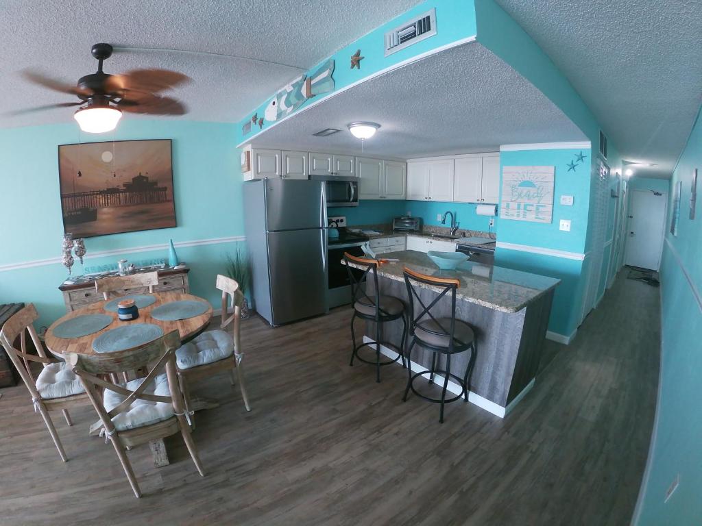 Beautiful Oceanfront Condo 110, Myrtle Beach