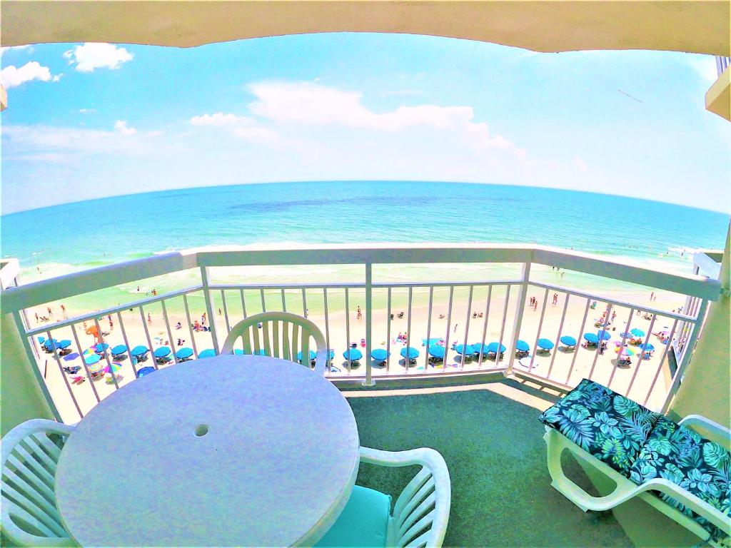 Beautiful Oceanfront Condo 609, Myrtle Beach