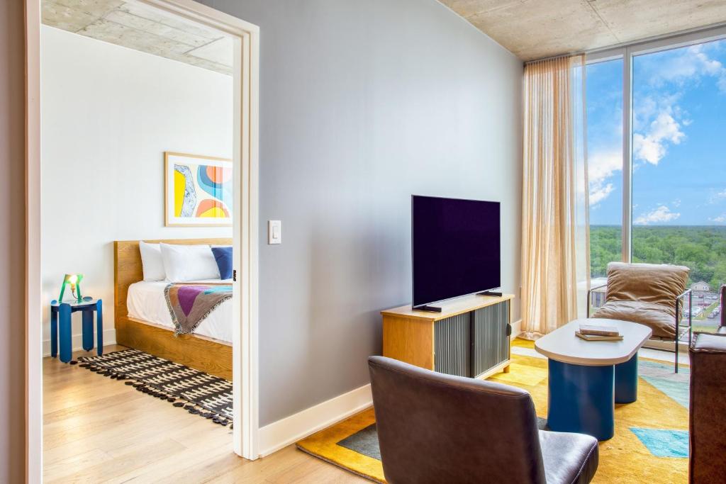 Scoot by AvantStay Brand New Condo in Austin w Amazing Amenities, Austin