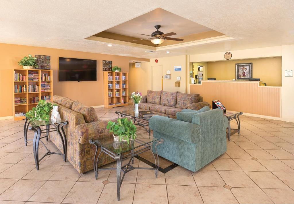 ザ プラザ リゾート アンド スパ (WorldMark Plaza Resort & Spa) フロント・ロビー