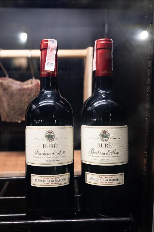 อาหารและเครื่องดื่ม