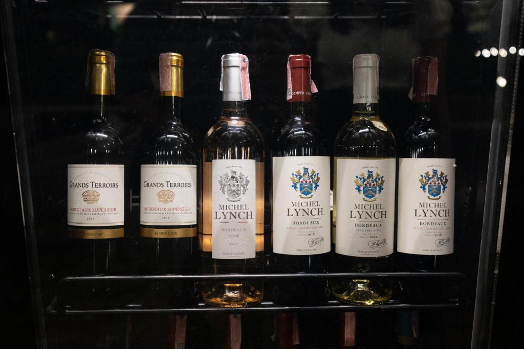 อาหารและเครื่องดื่ม