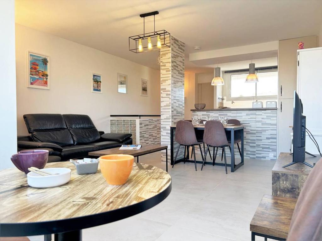 Appartement 3 pièces refait à neuf avec parking, 4 couchages, proche plage et commerces - Le Lavandou - FR-1-251-584 - 3
