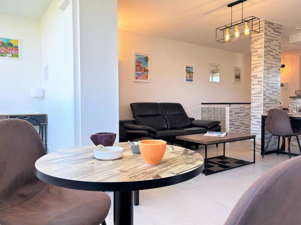 Appartement 3 pièces refait à neuf avec parking, 4 couchages, proche plage et commerces - Le Lavandou - FR-1-251-584 - 4