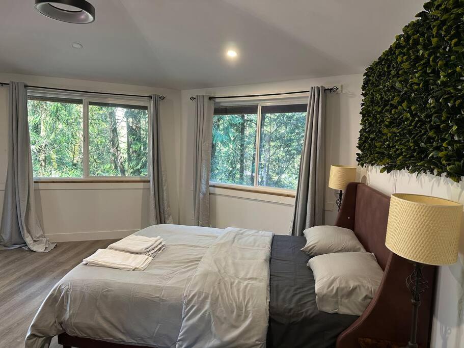 Cabin in the woods @ Cultus Lake, Chilliwack