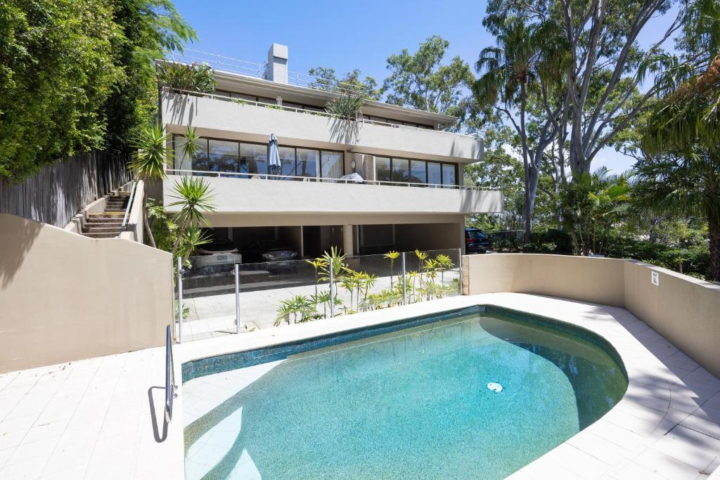 Cove Point 5 Stylish Cove Escape, Noosa Heads