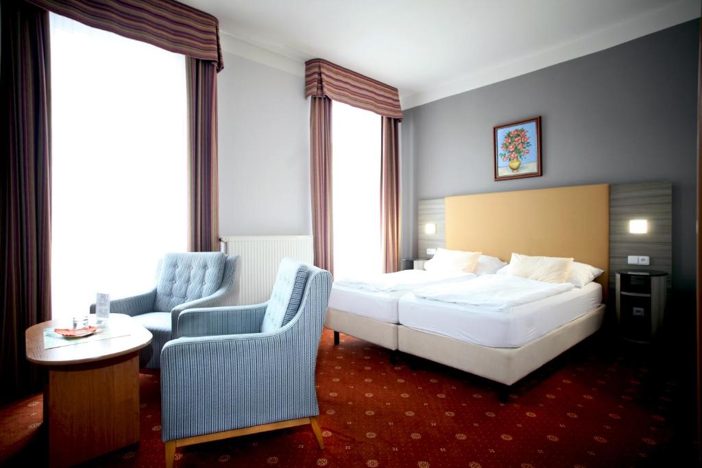 Hotel Paris 전경