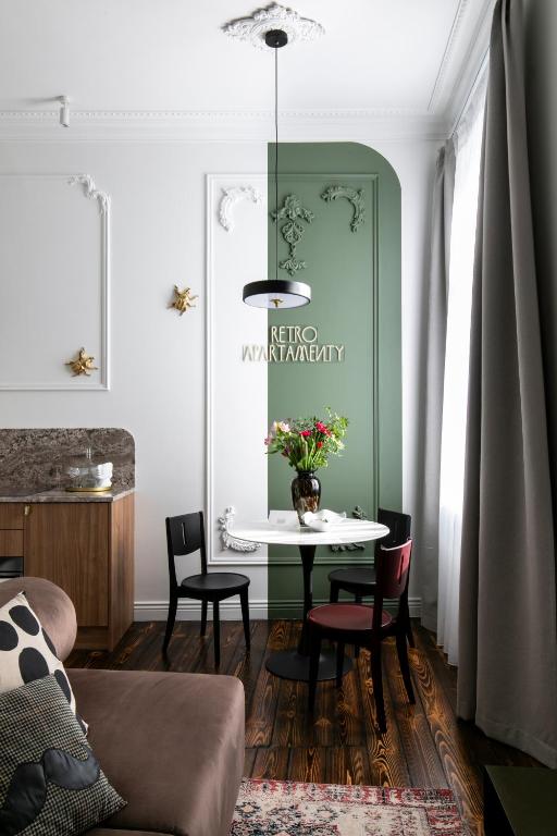 Retro Apartamenty, Přemyšl