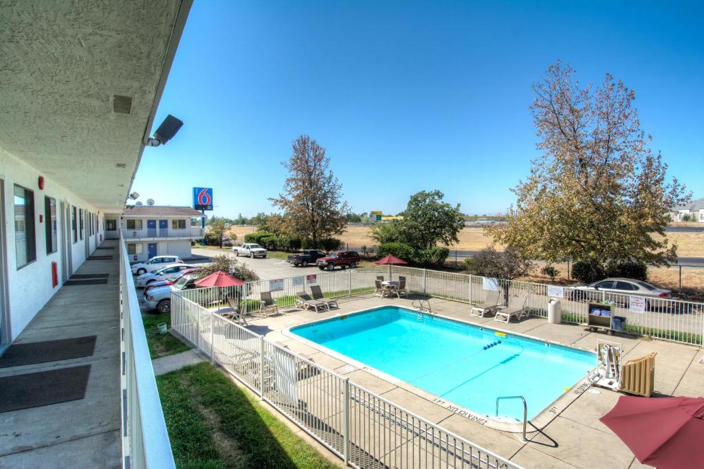 Motel 6-Redding, CA - North photo
