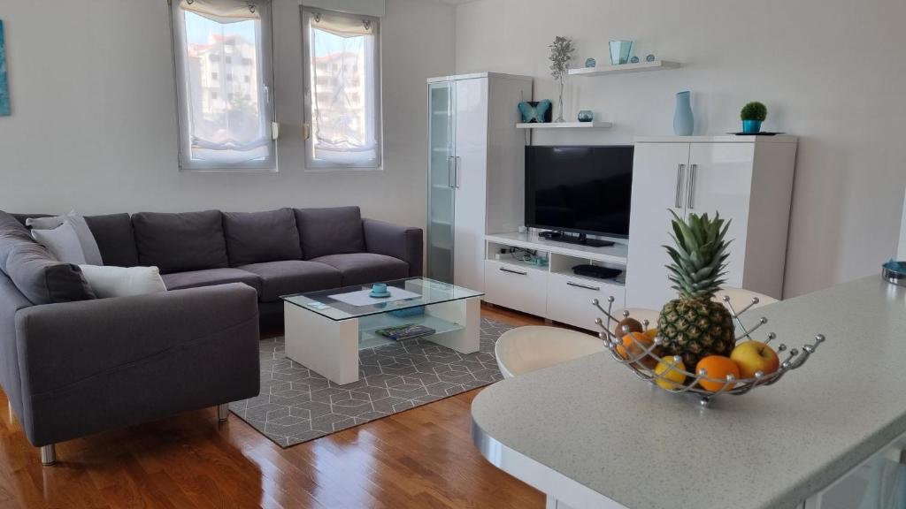 Apartment Domino, Split