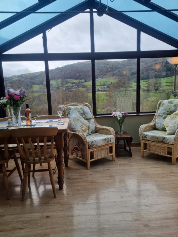 Sycamore Cottage, Conwy photo 3