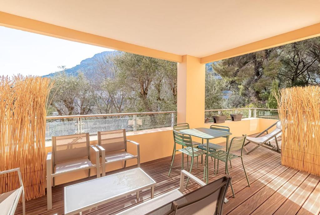Beautiful apartment with pool near Monaco - 2