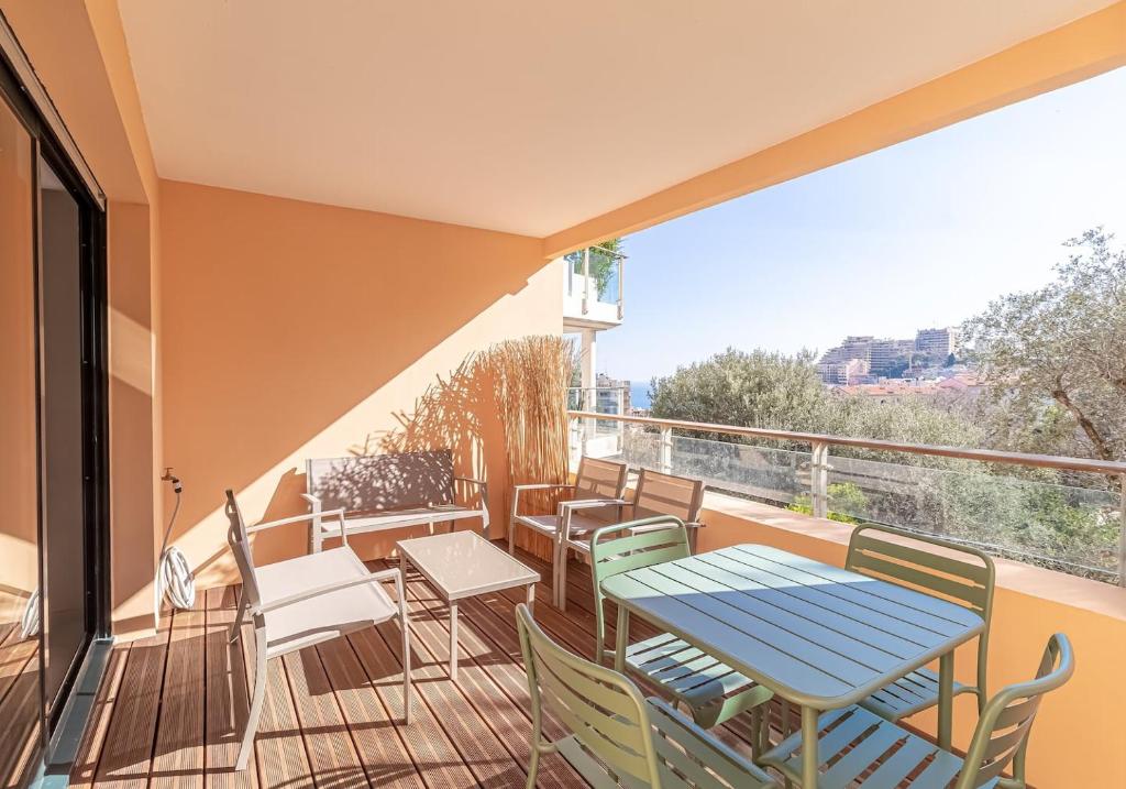Beautiful apartment with pool near Monaco - 3