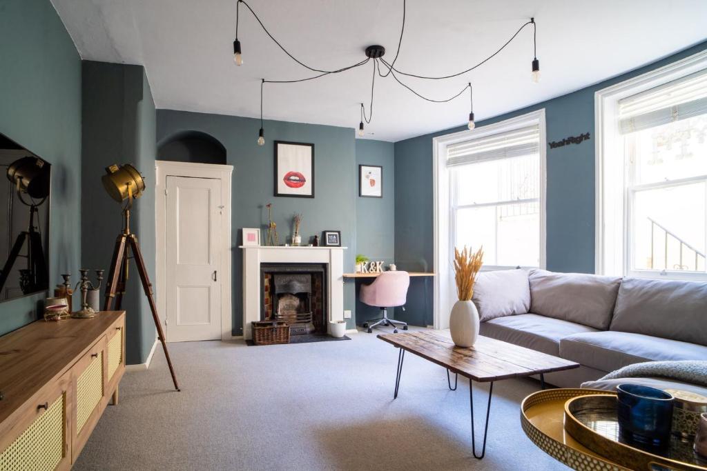 Seaside stay in historic central Hove, Brighton and Hove