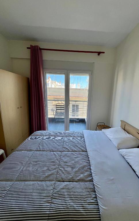 Syggrou Project 8, Soluň