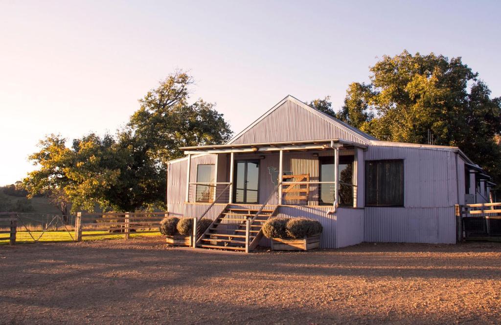 Black Sheep Inn, Orange