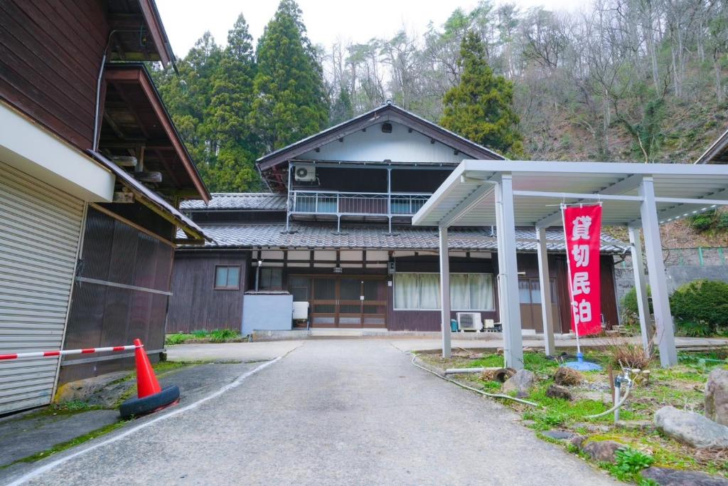 貸切民泊勝山ベース325