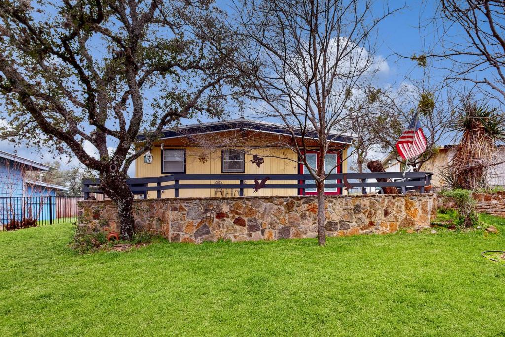 The Collector's Hideaway, Burnet