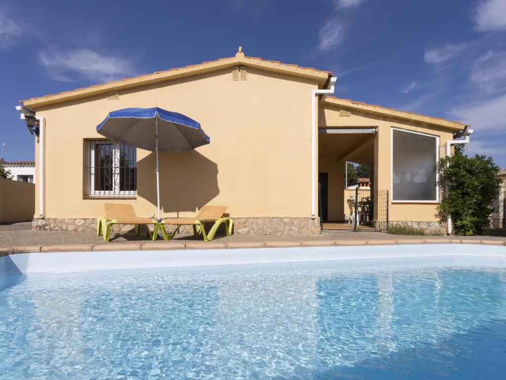 Casa con piscina privada, 300m playa, L'Escala - ES-325-17 - 1