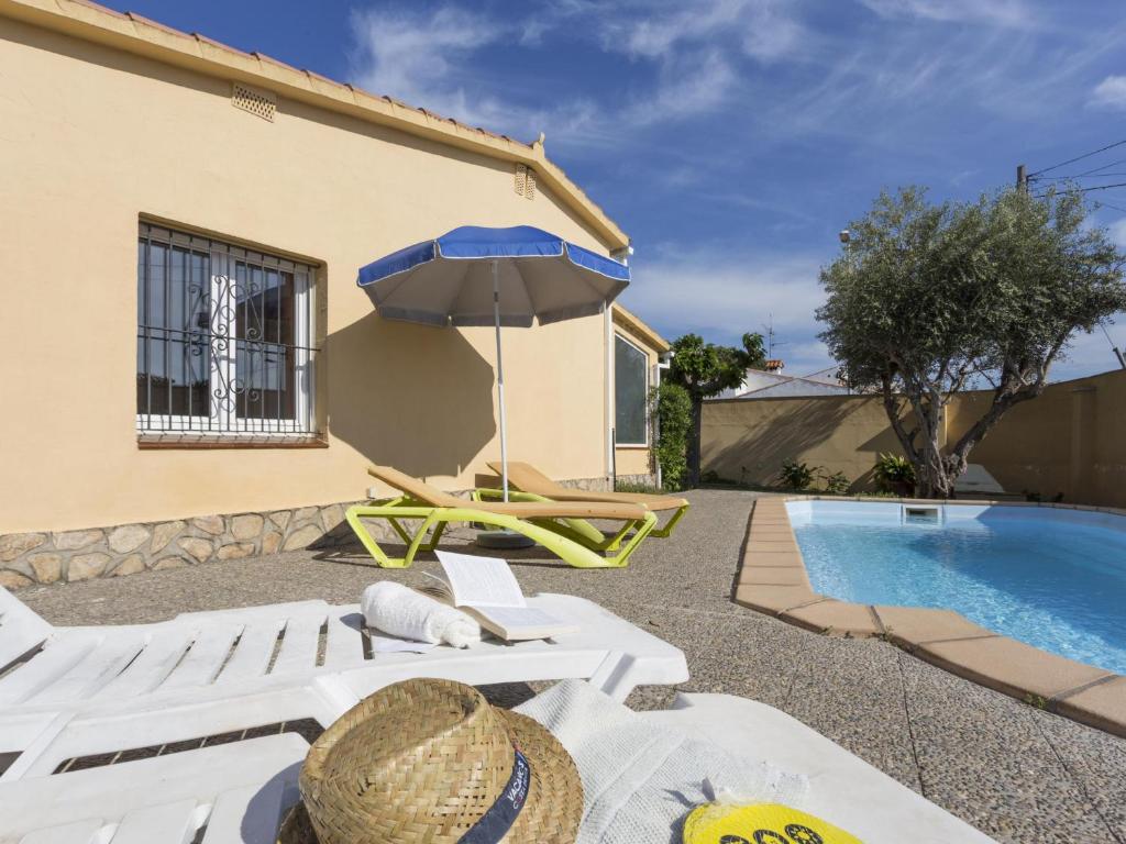 Casa con piscina privada, 300m playa, L'Escala - ES-325-17 - 2