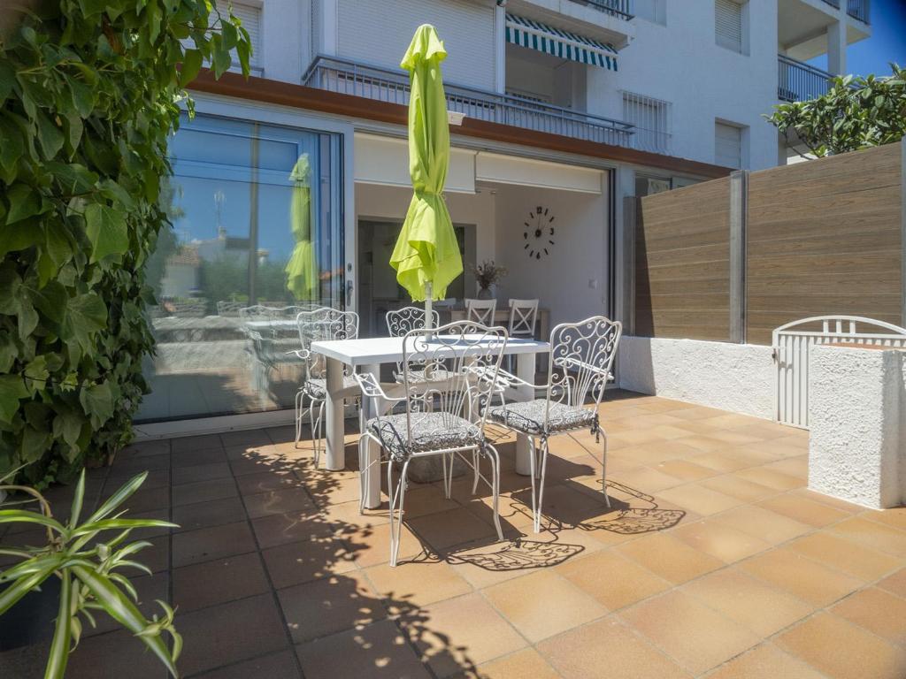 Encantador apartamento con terraza cerca de la playa - ES-325-29 - 2