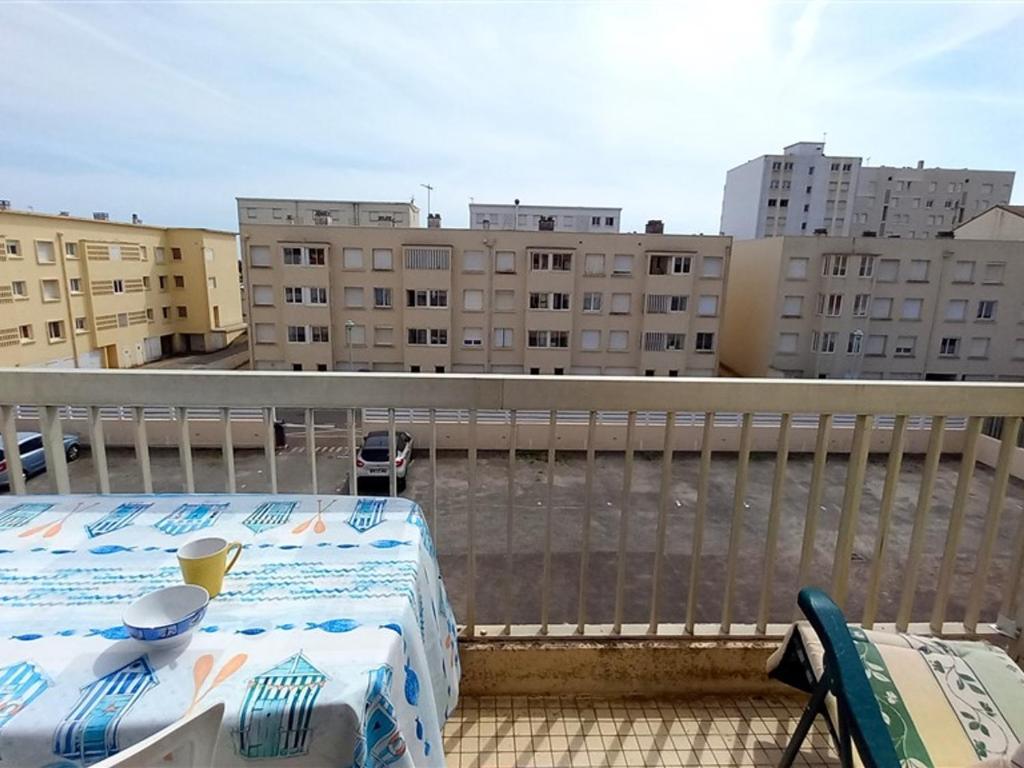 Studio proche plage et commerces avec parking privatif - FR-1-323-528 - 1