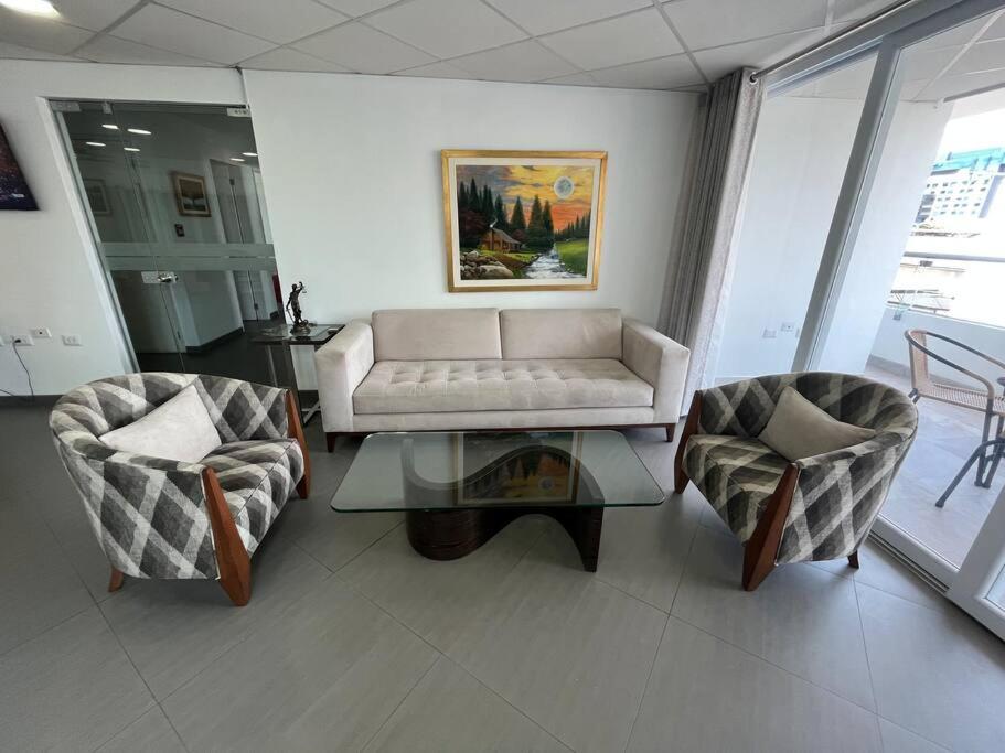 Apartamento Familiar Cerca Parque Kennedy - 1