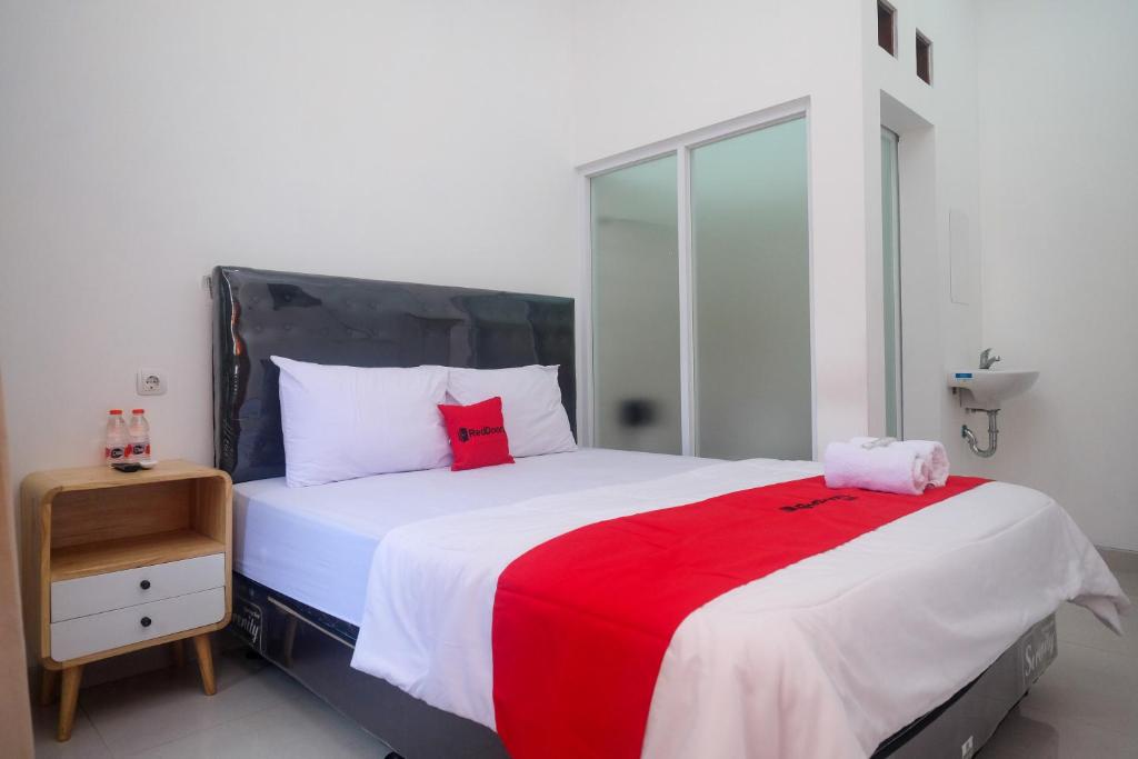 RedDoorz near INSTIPER Yogyakarta, Seturan