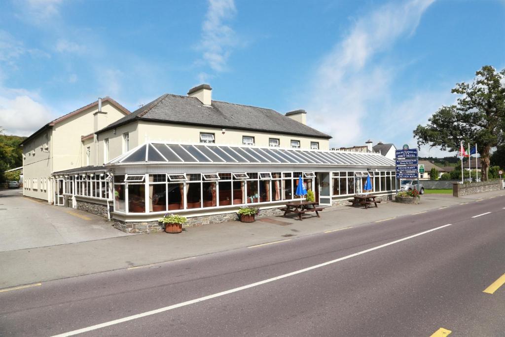 Abbey Hotel — Hotel in Macroom