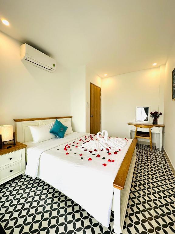 Lucy’s House Lucy’s House