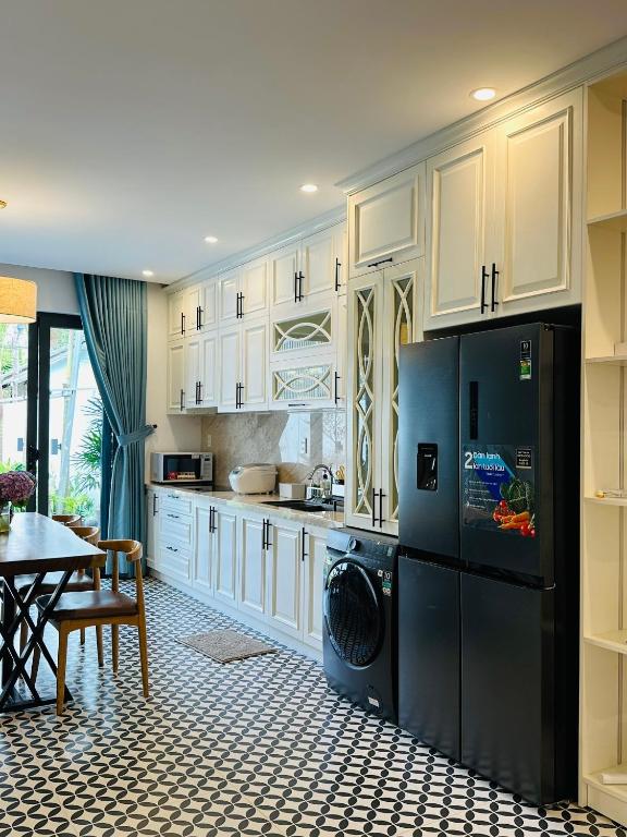 Lucy’s House Lucy’s House