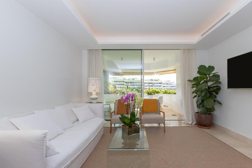 Lujoso Apartamento con piscina en Paseo Maritimo Marbella - 4