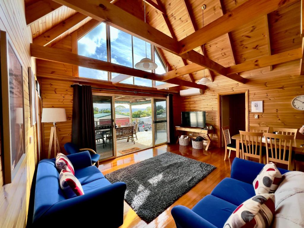 House with bay views - St Helens family escape, St Helens