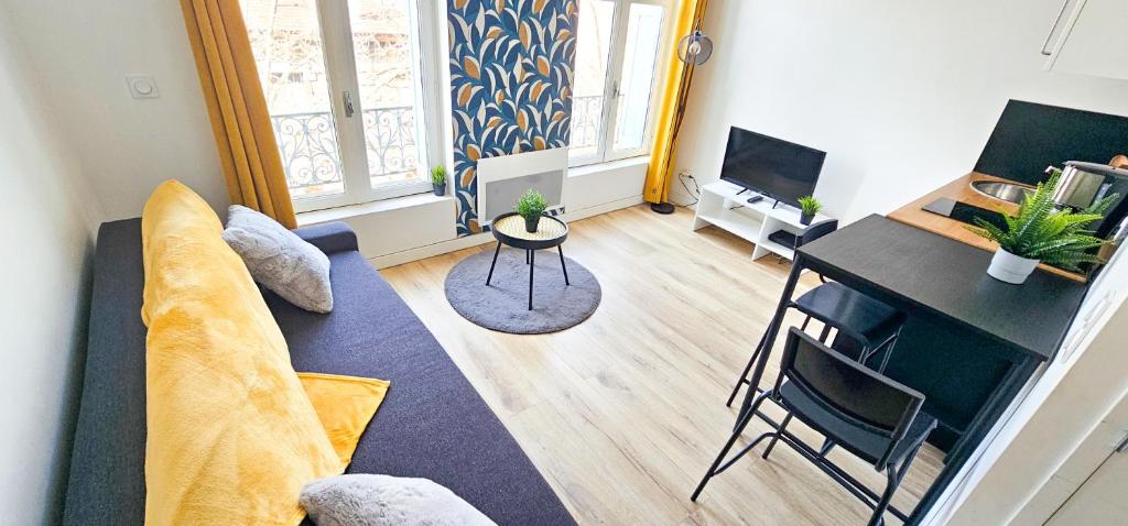 Le Chavanelle!, Saint-Étienne