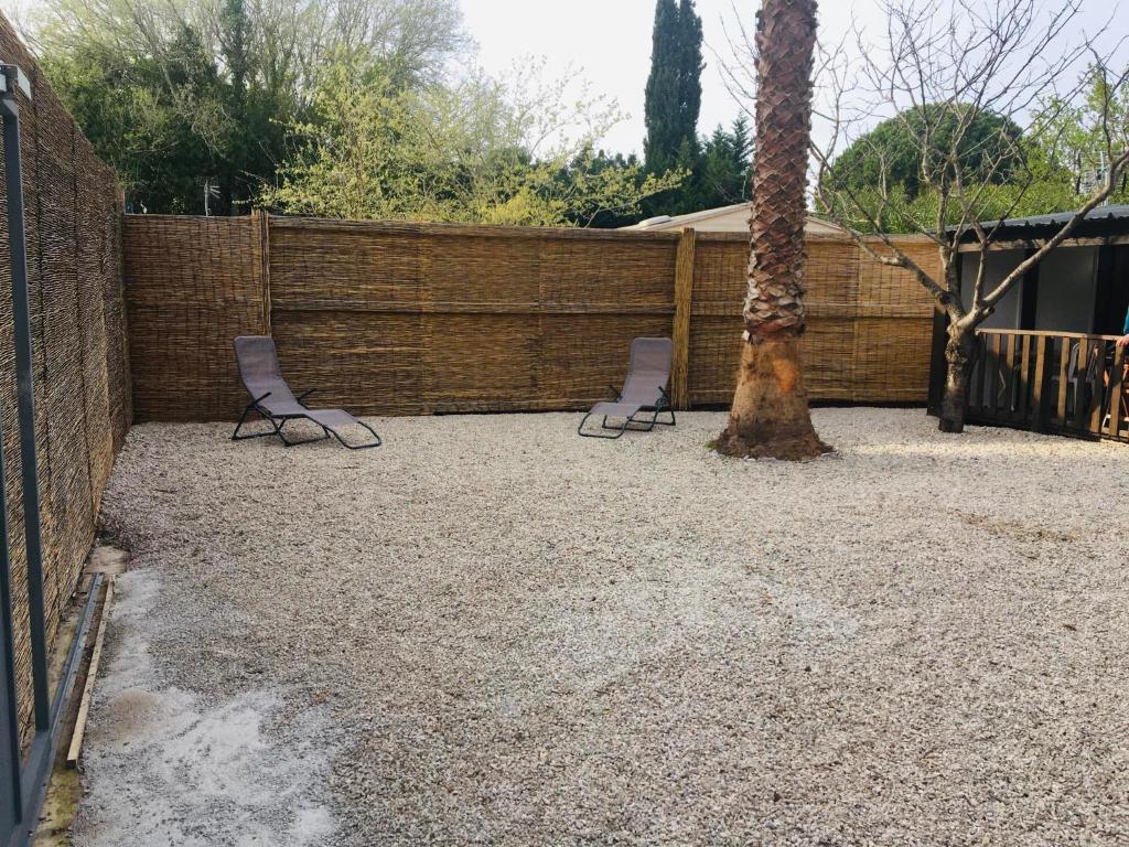 Mobil-home avec grand jardin - 1