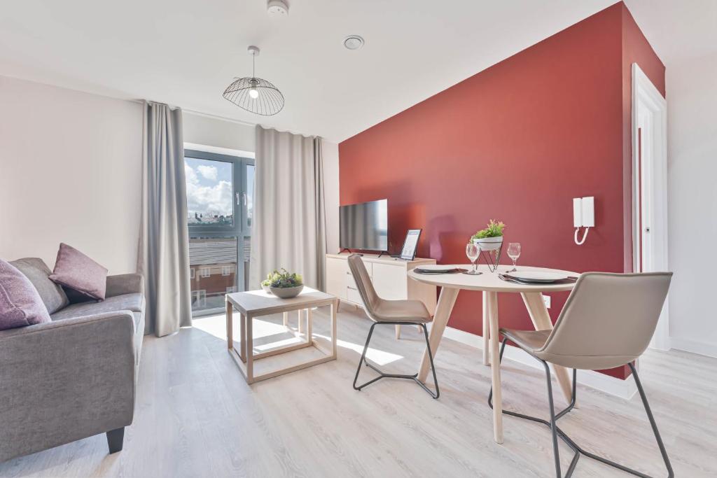 Up to 25% off - Stunning 1 Bed Apartment Nightingale Quarter Derby