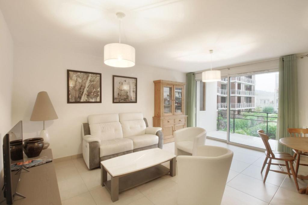 Comfortable T3 just a stone’s throw from the lake! - 2
