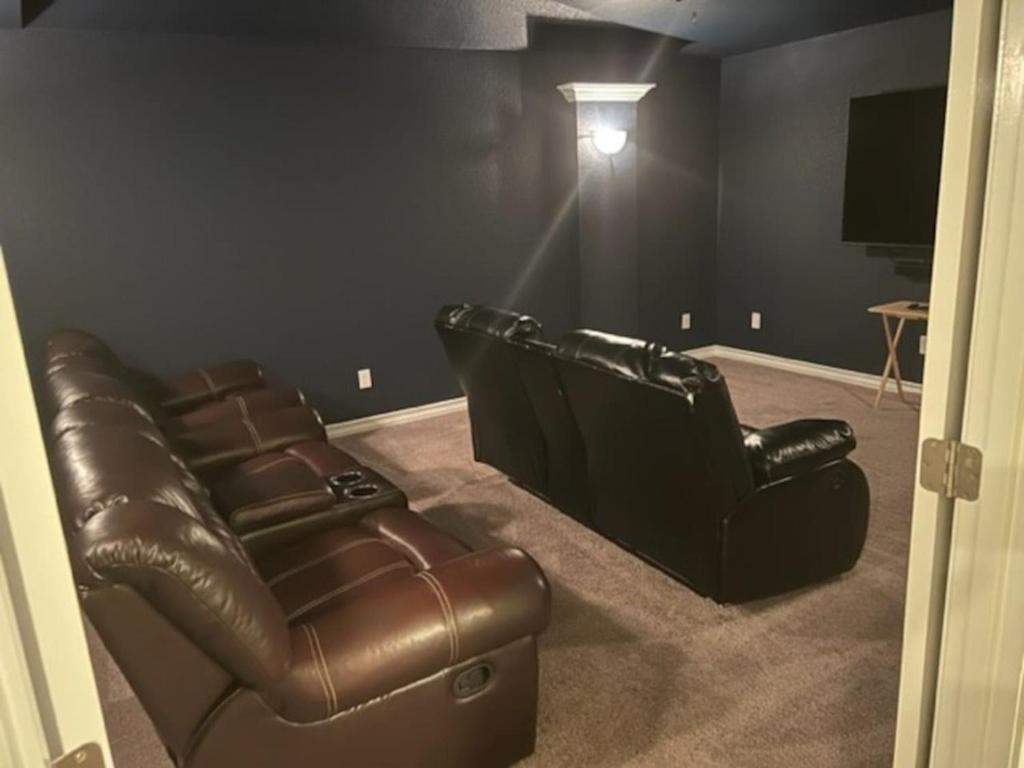 7-BR, H. Thea., near attrns -St2, San Antonio