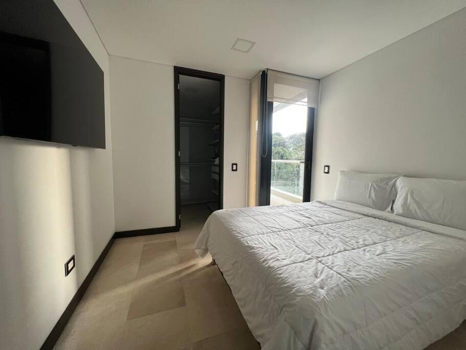 402 - Beautiful Apartament In Heart Of El Poblado - 3