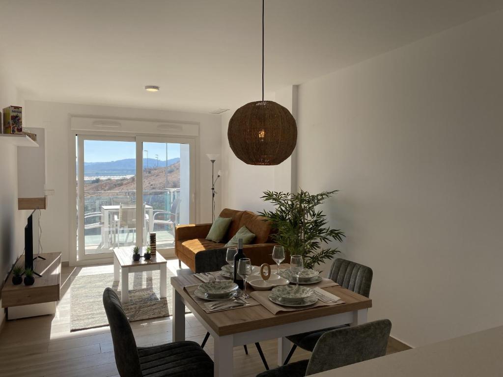 Impresionante apartamento en zona de GOLF - 2