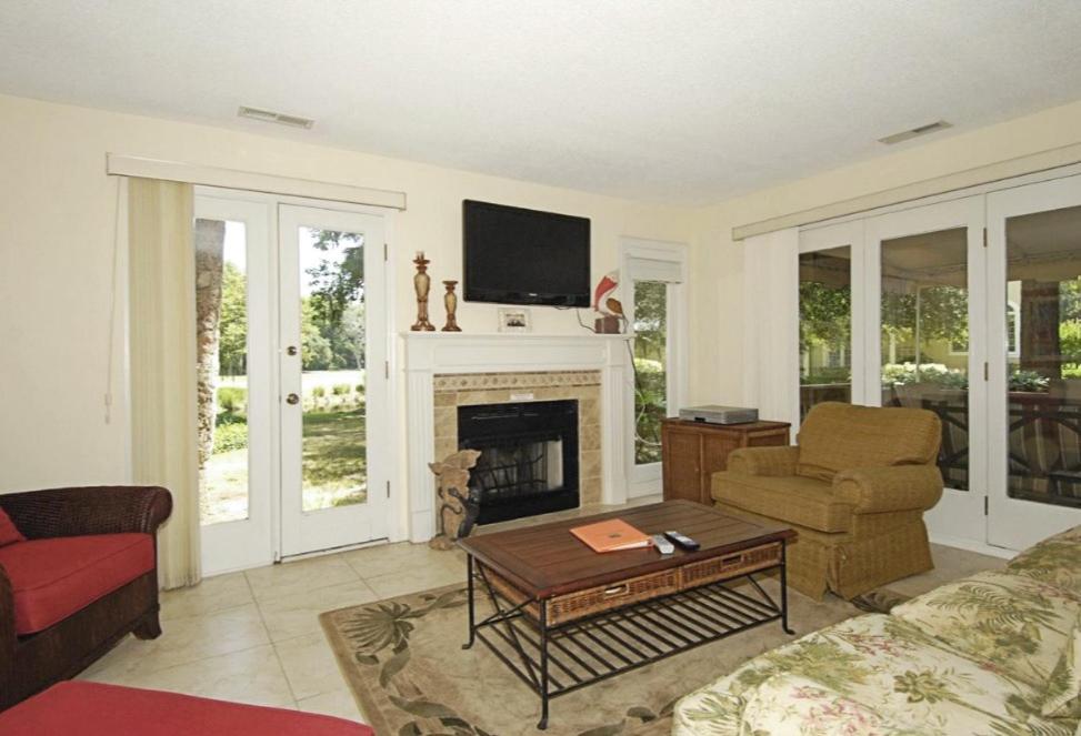 Evian 259, Hilton Head Island