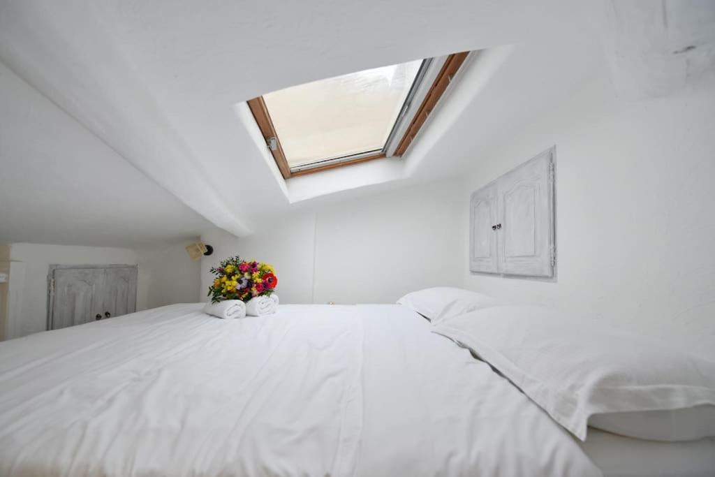 LE PETIT BATEAU - NEW cosy/charming studio/mezzanine for 3 - AC/WIFI - 2