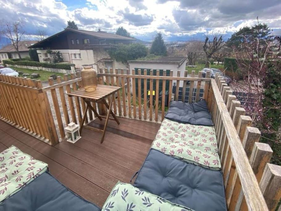 Charmante maisonnette avec terrasse et jolie vue - 5 min à pied du lac - 2