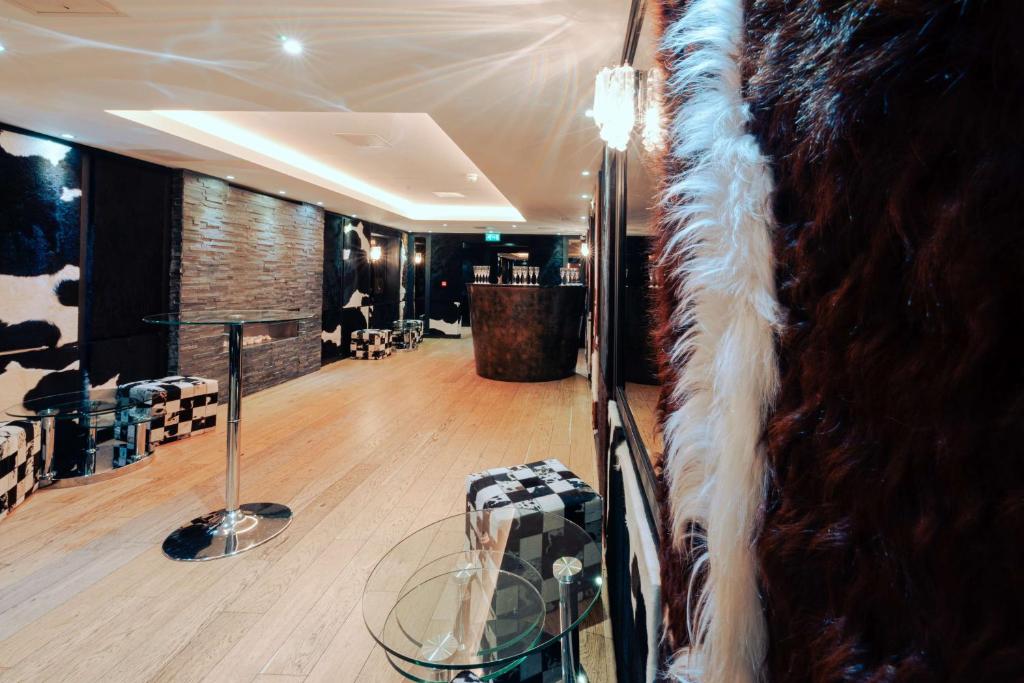 غرفة الاجتماعات/الاحتفالات